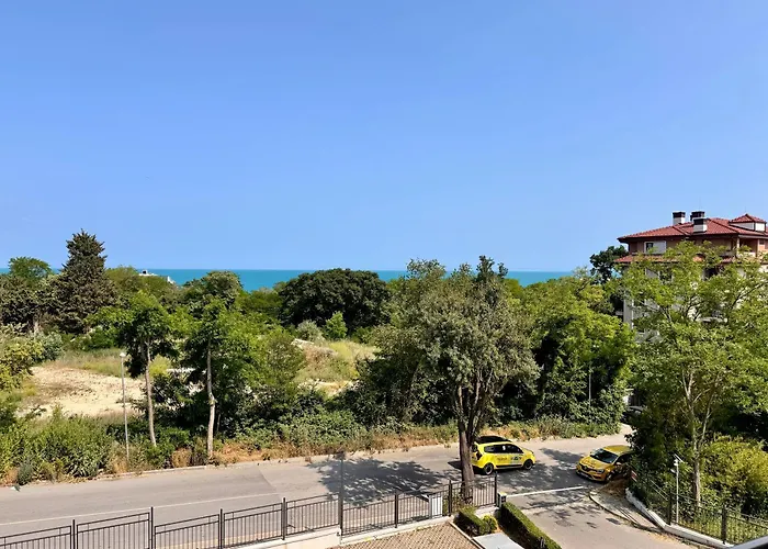 شقة Sea View In Aurora Complex, Steps From The *