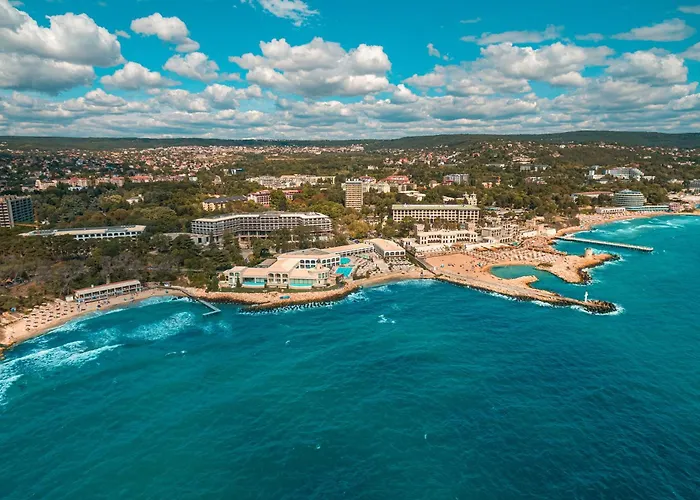 شقة Sea View In Aurora Complex, Steps From The